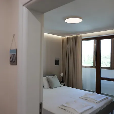 Azur - Self Check-in Burgaz