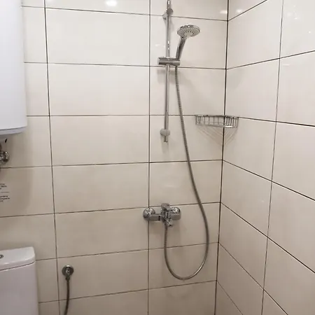 Azur - Self Check-in בורגאס