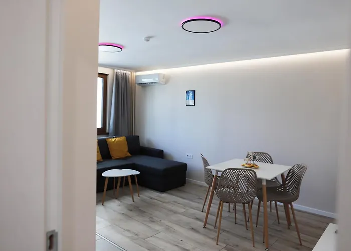 Azur - Self Check-in * Burgas