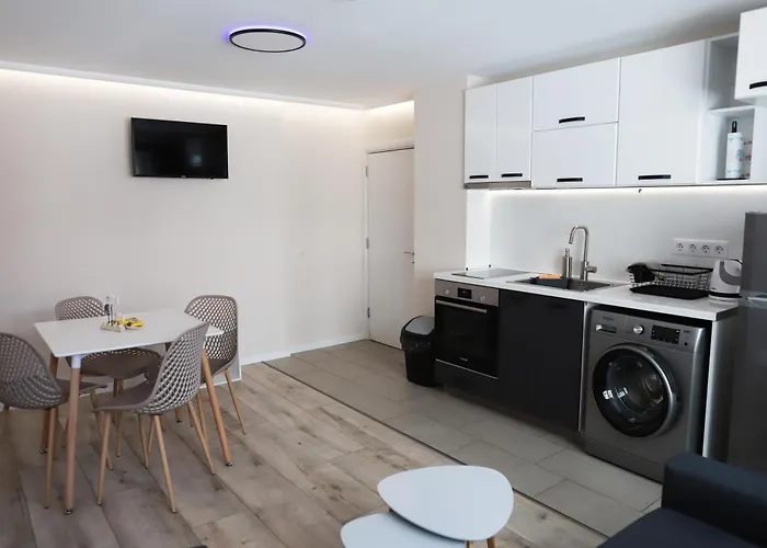 Azur - Self Check-in Burgas